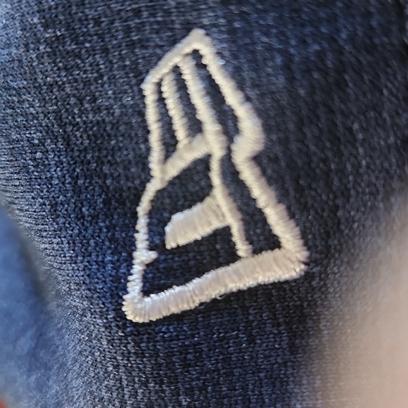 New Era, Sz Med/ Large, Patriots Hat w Red & White Stripes - Picture 8 of 8